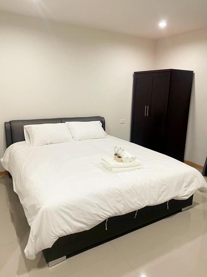 Appartement Re Riva à Bangkok Extérieur photo
