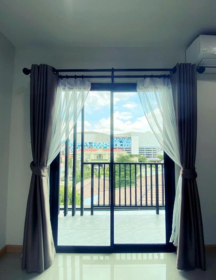 Appartement Re Riva à Bangkok Extérieur photo