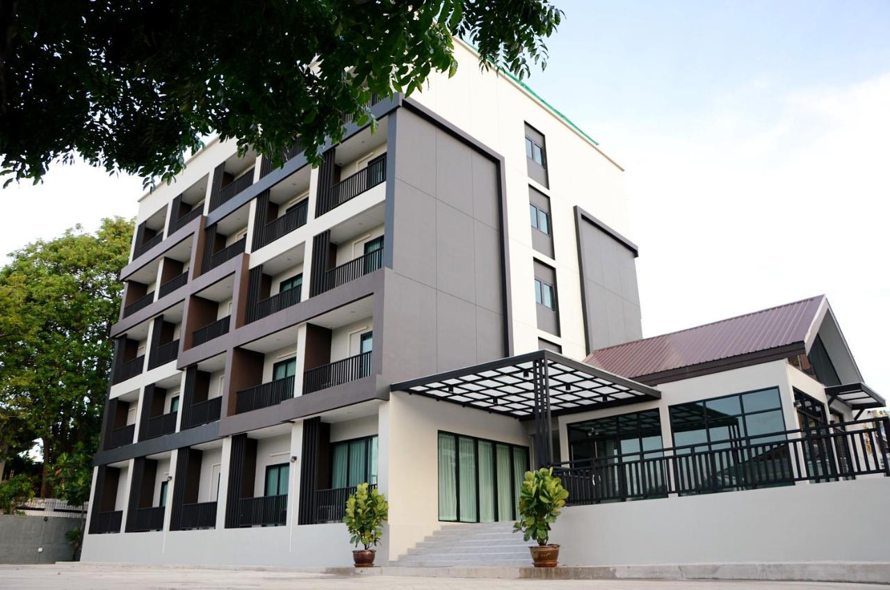Appartement Re Riva à Bangkok Extérieur photo